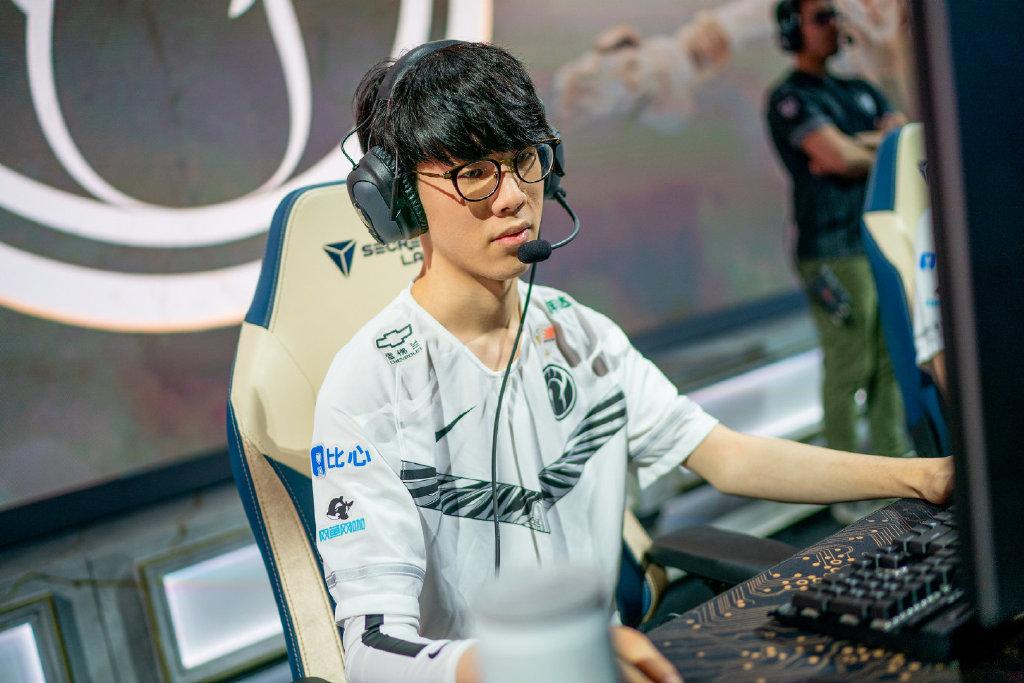 ac米兰包含这也行？转会期远射贴柱TheShy在热火比赛中比分优势明显，风云突变上海久事关键时刻伤情更新的词条