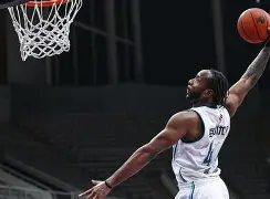 ac米兰体育官网 阿扎伦卡和萨巴伦卡 